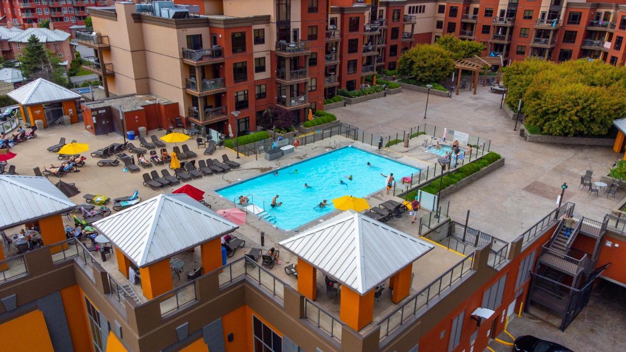 Upgraded Lakeside Resort Dream Vacation Home Kelowna Bagian luar foto