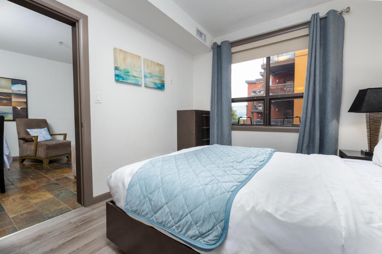 Upgraded Lakeside Resort Dream Vacation Home Kelowna Bagian luar foto